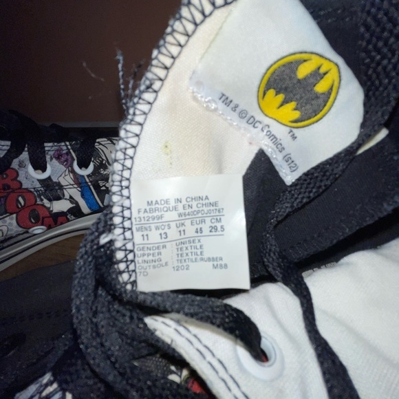 RARE Converse x DC Comics Two Face High Tops - Men’s 11 / Women’s 13 - Picture 6 of 16